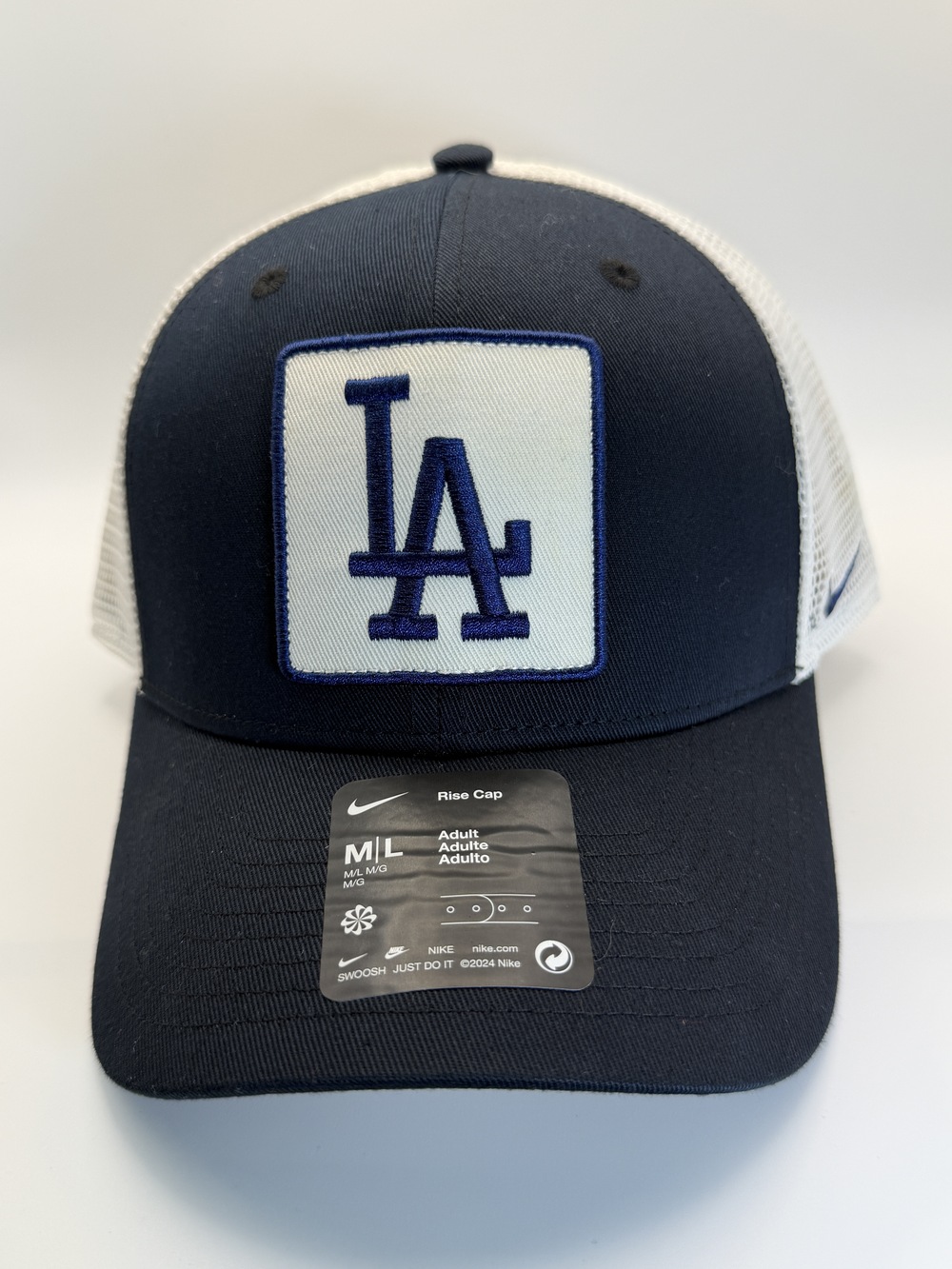 Nike LA Dodgers Trucker Hat M/L Mesh Navy White NWT Adjustable Snapback